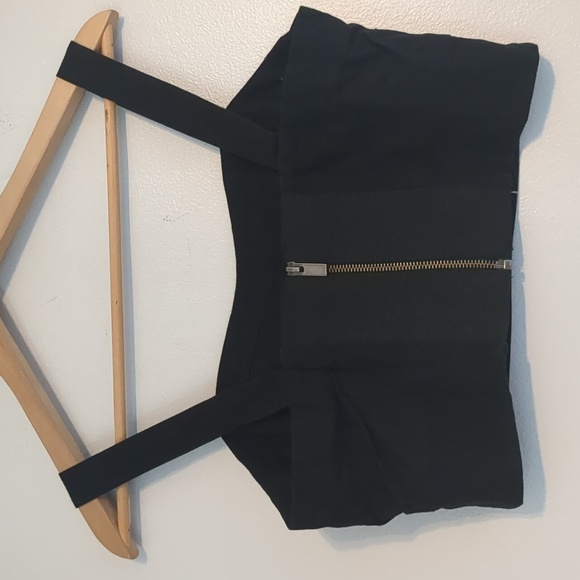 H&M Crop Top Women's SZ 10 Black and White Chevron Y2K Whimsigoth - Picture 3 of 8